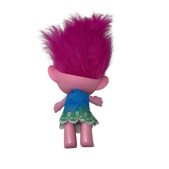 Dreamworks Trolls World TourToddler Poppy Doll Poseable Pink Dress Up Play Doll - Picture 3 of 9